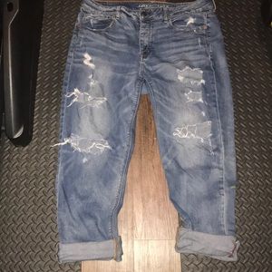 AEO Destroyed Tomgirl Boyfriend Jeans 16 Long